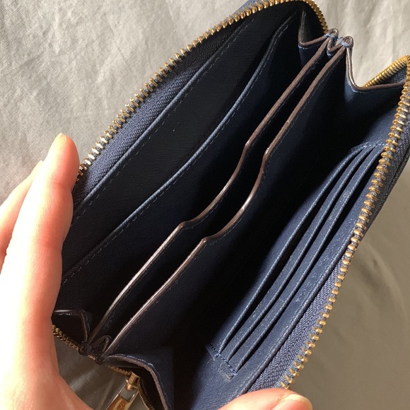 Michael Kors Saffiano Leather Zip Wallet/Wristlet - Picture 8 of 9